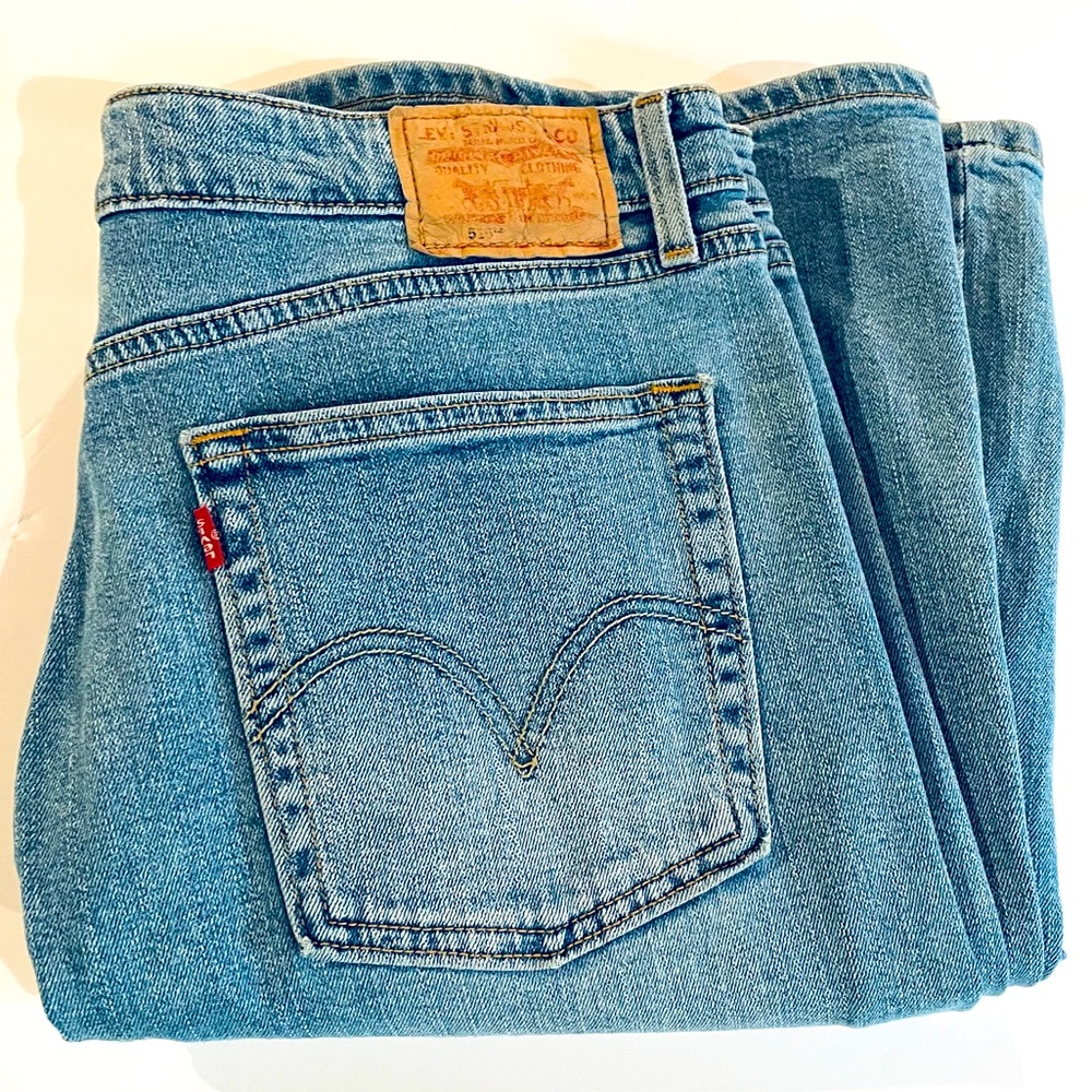 Levi’s 519 Jeans